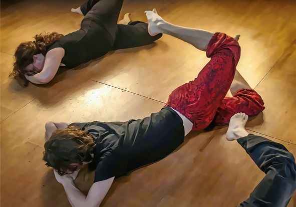 mujer haciendo estiramientos